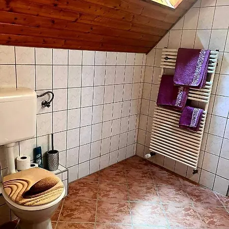 Dóra Stúdió *